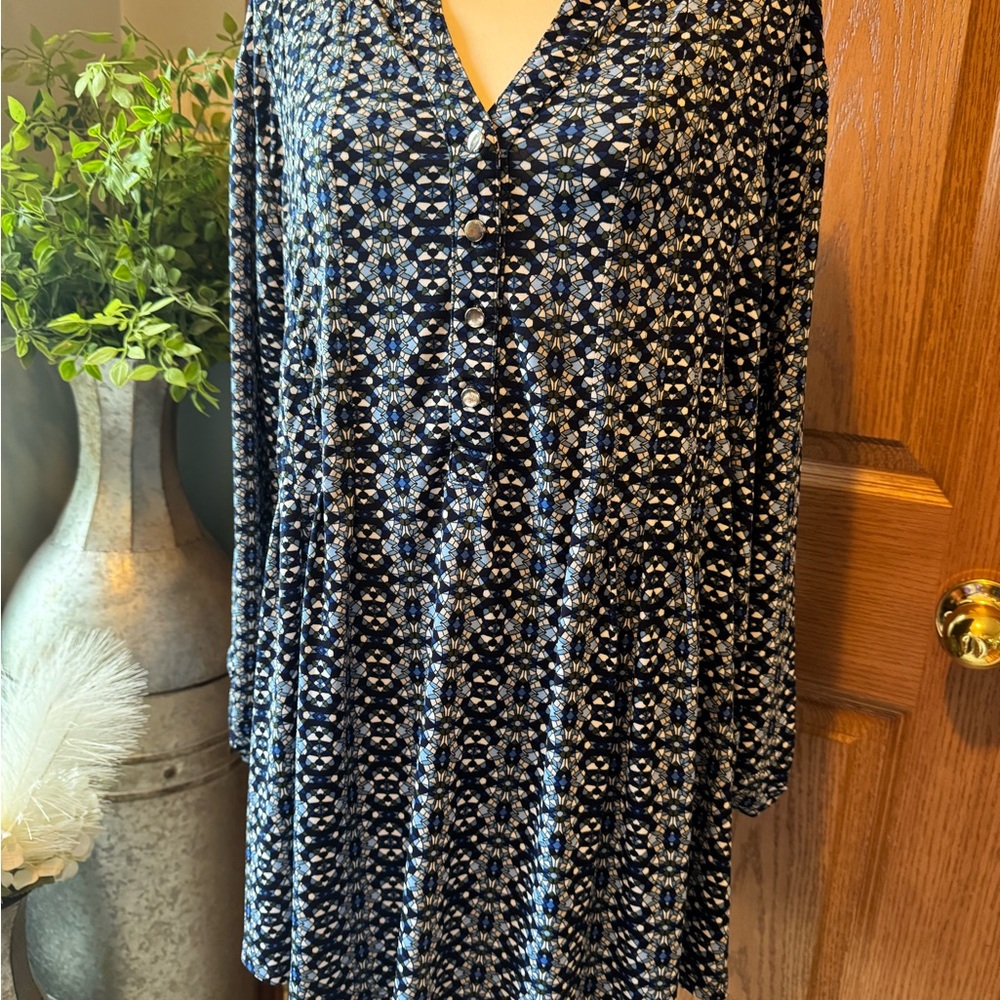 CB Established 1962,  Navy Patterned Blouse Plus Size 3X